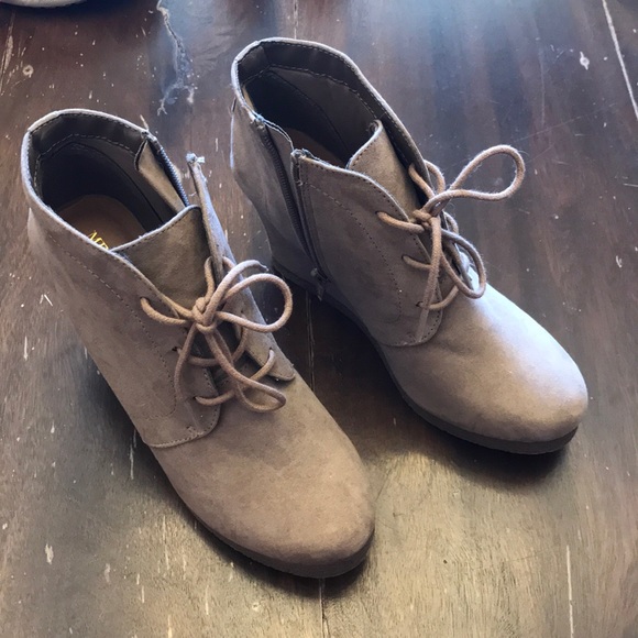 Merona wedges 7M - Picture 1 of 2